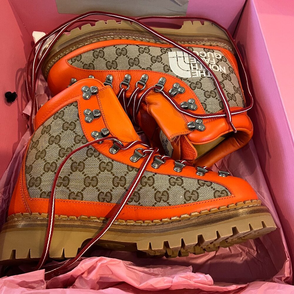 GUCCI X NORTHFACE Hiking Boots STUNNING size 7 Mens fits about 40 or 40.5 Woman